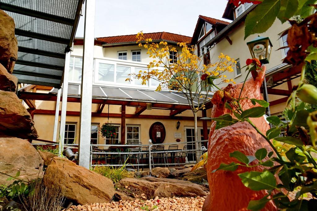 Zum Ochsen Hotel Hauenstein Exterior photo